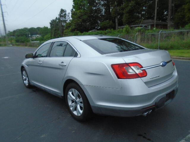 2011 Ford Taurus SEL
