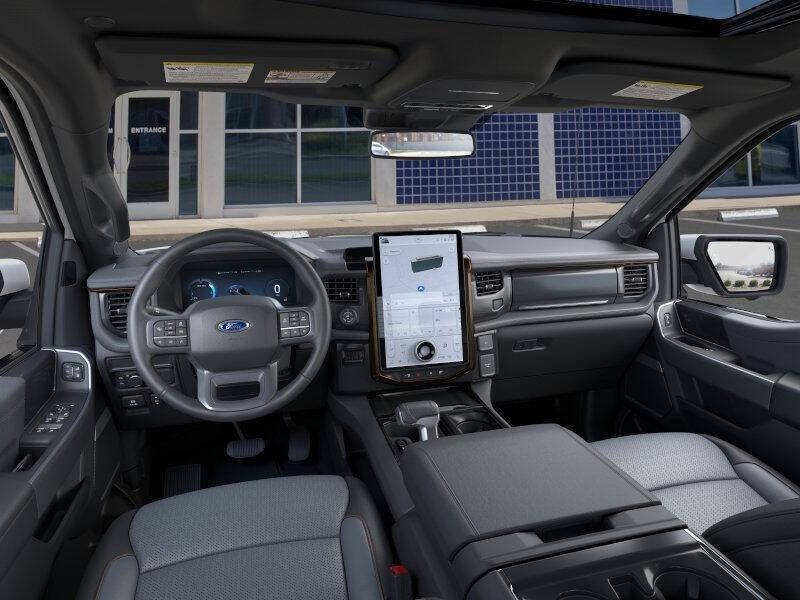 2025 Ford F-150 Lightning Lariat