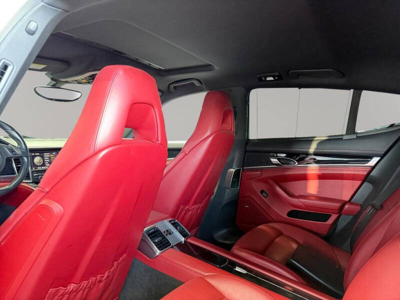 2015 Porsche Panamera