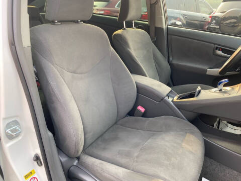 2010 Toyota Prius II