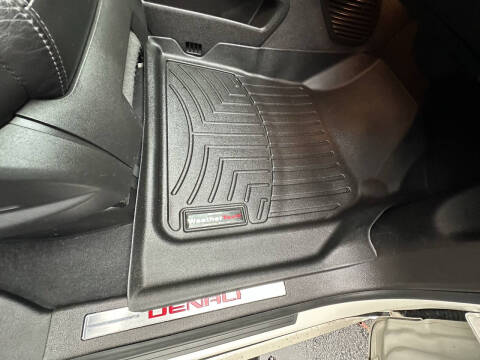 2013 GMC Acadia Denali