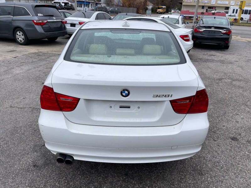 2010 BMW 3 Series 328i photo 7