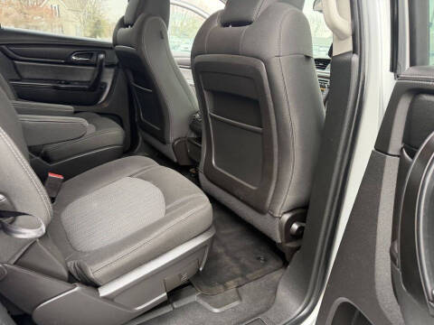 2017 Chevrolet Traverse LT