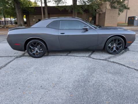 2022 Dodge Challenger SXT