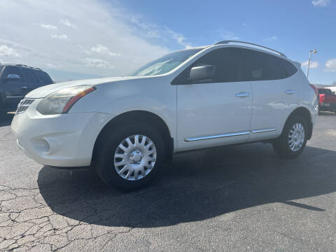 2015 Nissan Rogue Select for sale at AJOULY AUTO SALES in Moore OK