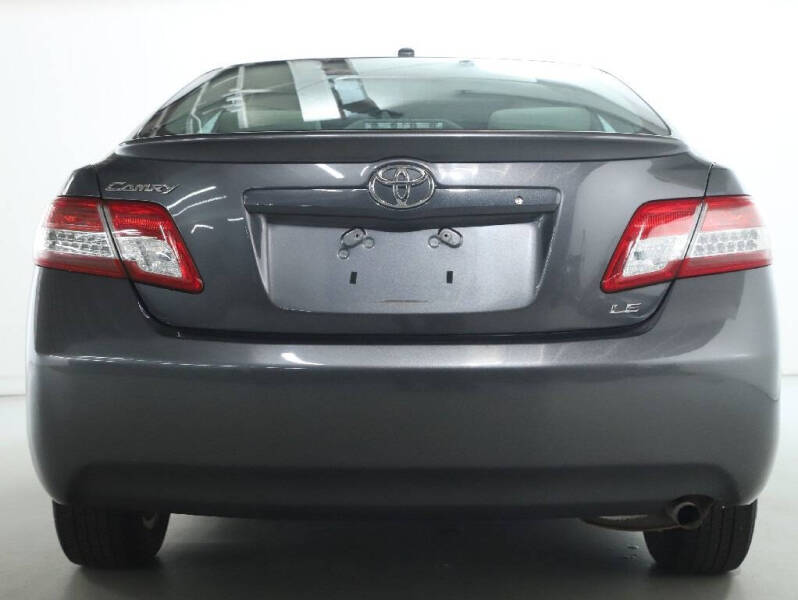 2011 Toyota Camry LE