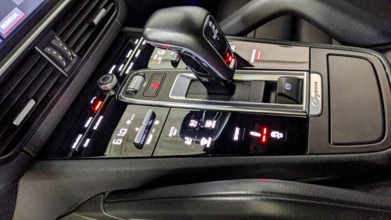 2020 Porsche Cayenne S