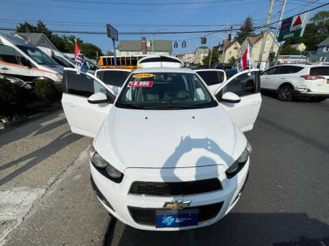 2016 Chevrolet Sonic LT Auto