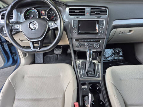 2015 Volkswagen e-Golf SEL Premium