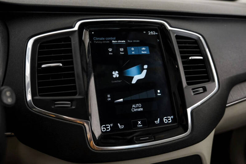 2020 Volvo XC90 T5 Momentum