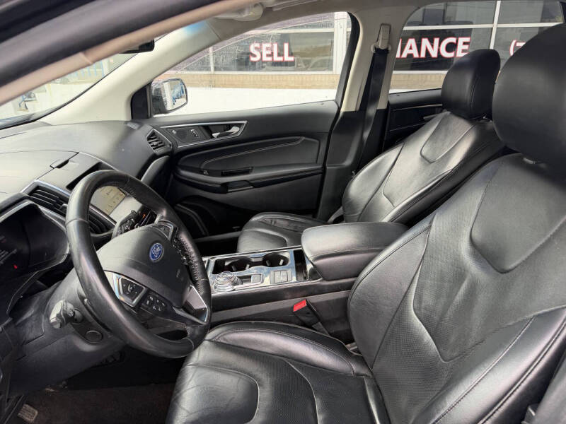 2019 Ford Edge Titanium