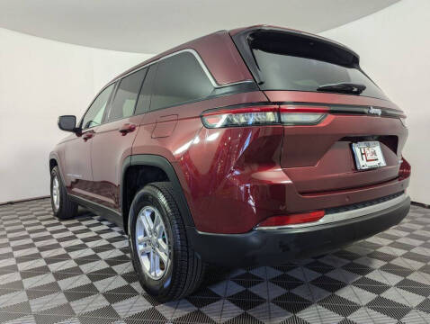 2024 Jeep Grand Cherokee Laredo