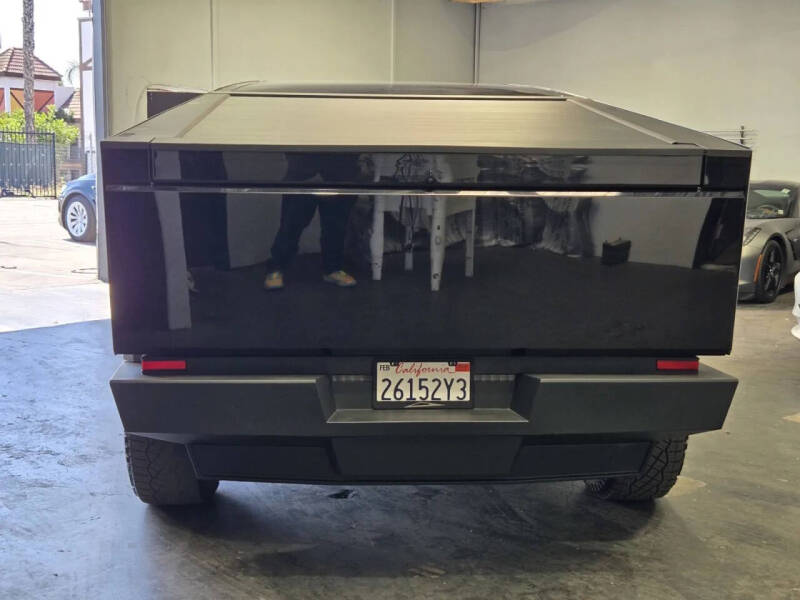 2024 Tesla Cybertruck