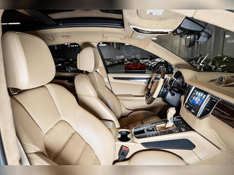 2015 Porsche Macan S