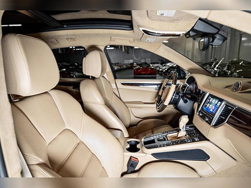 2015 Porsche Macan S