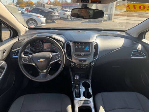 2018 Chevrolet Cruze LT Auto