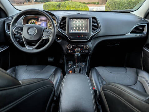 2022 Jeep Cherokee Latitude Lux