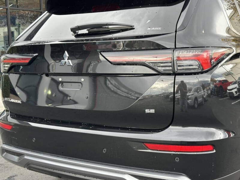 2025 Mitsubishi Outlander SE