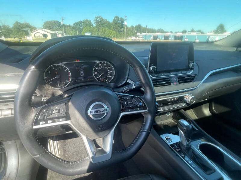2020 Nissan Altima 2.5 SV