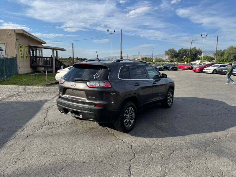 2019 Jeep Cherokee Latitude Plus