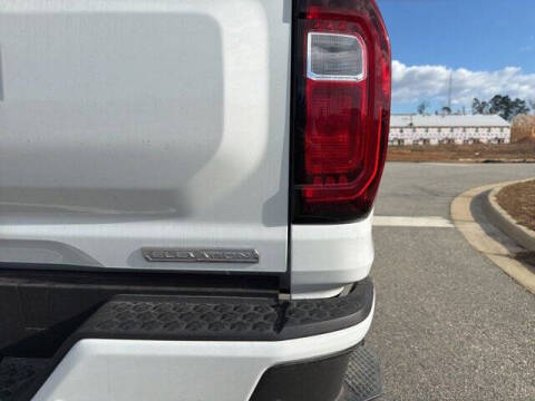 2025 GMC Canyon Elevation