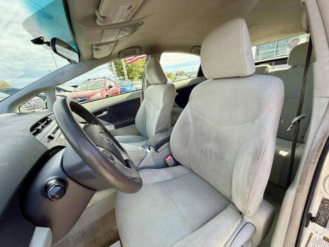 2011 Toyota Prius Three