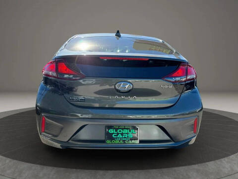 2022 Hyundai Ioniq Hybrid SE