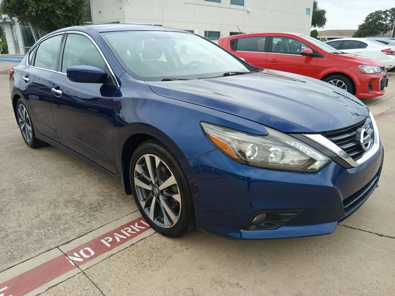 2016 Nissan Altima for sale at Auto Haus Imports in Grand Prairie, TX