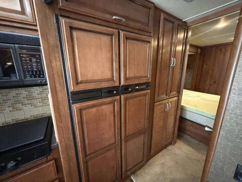 2014 Fleetwood RV Bounder