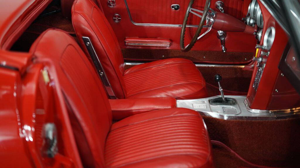 1963 Chevrolet Corvette 16