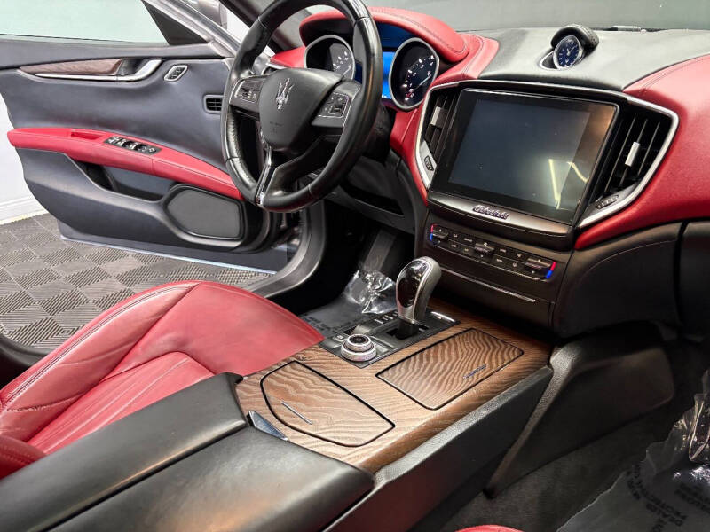 2018 Maserati Ghibli S