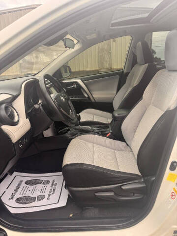 2017 Toyota RAV4 XLE