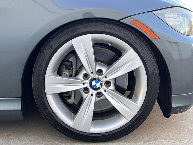 2011 BMW 3 Series 335i