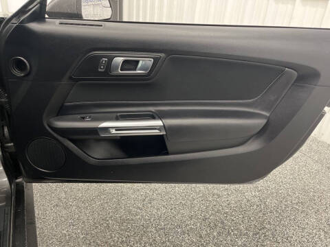 2020 Ford Mustang EcoBoost