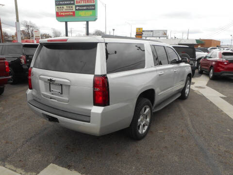 2016 Chevrolet Suburban LS
