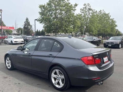 2015 BMW 3 Series 328i