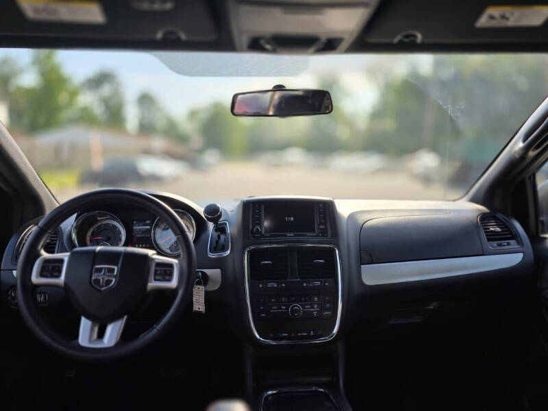 2016 Dodge Grand Caravan R/T
