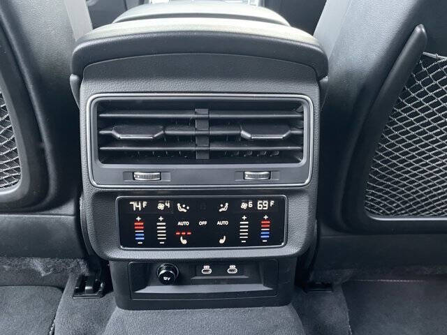 2023 Audi SQ8 4.0T quattro Prestige