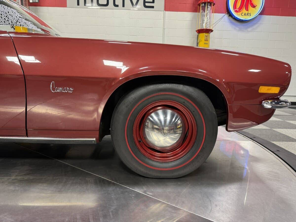 1973 Chevrolet Camaro 26