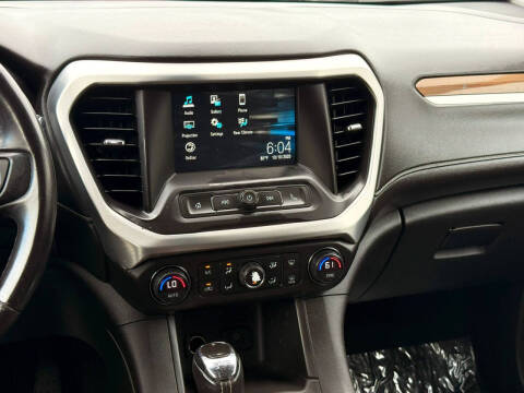 2017 GMC Acadia SLE-1