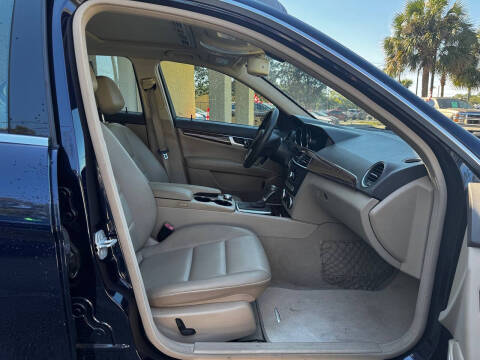 2013 Mercedes-Benz C-Class C 300 Luxury 4MATIC