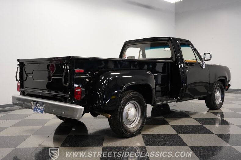 1977 Dodge D100 Pickup