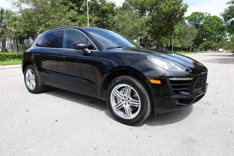 2015 Porsche Macan S
