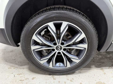 2018 Infiniti QX30 Premium