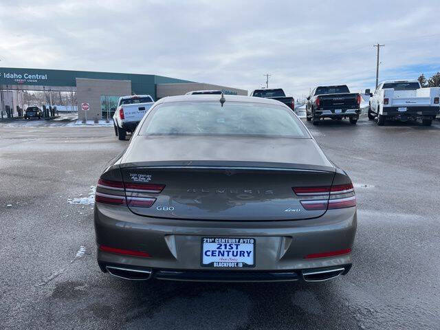2023 Genesis G80