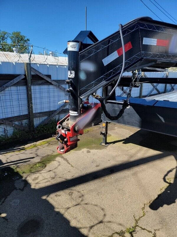 2021 Load Trail 40' Gooseneck Tri/A Flatbed