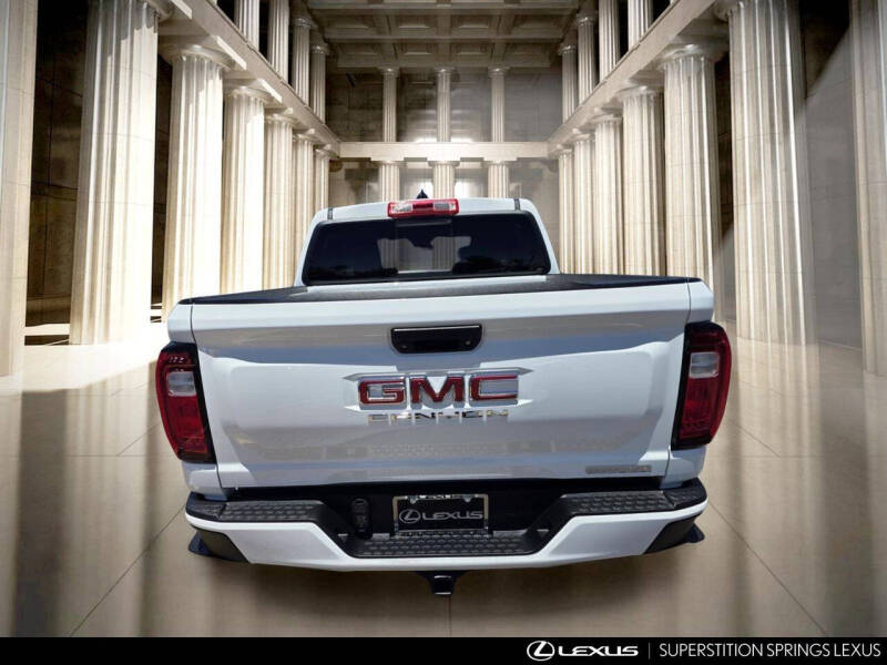 2024 GMC Canyon Elevation