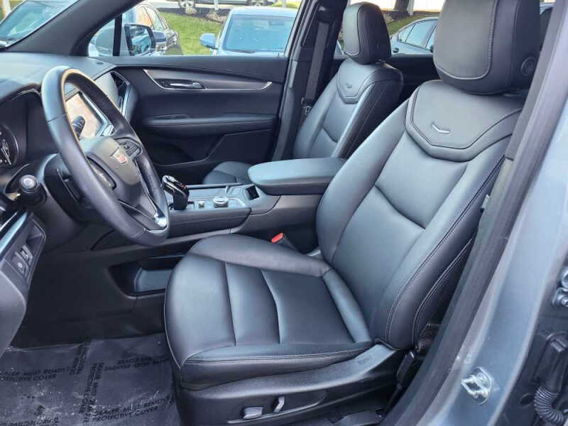 2024 Cadillac XT6 Luxury