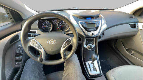 2012 Hyundai Elantra GLS
