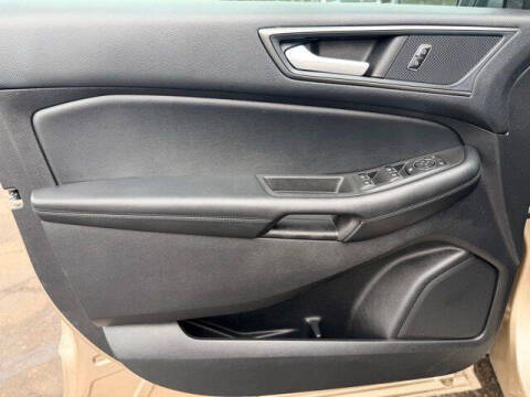 2020 Ford Edge SE